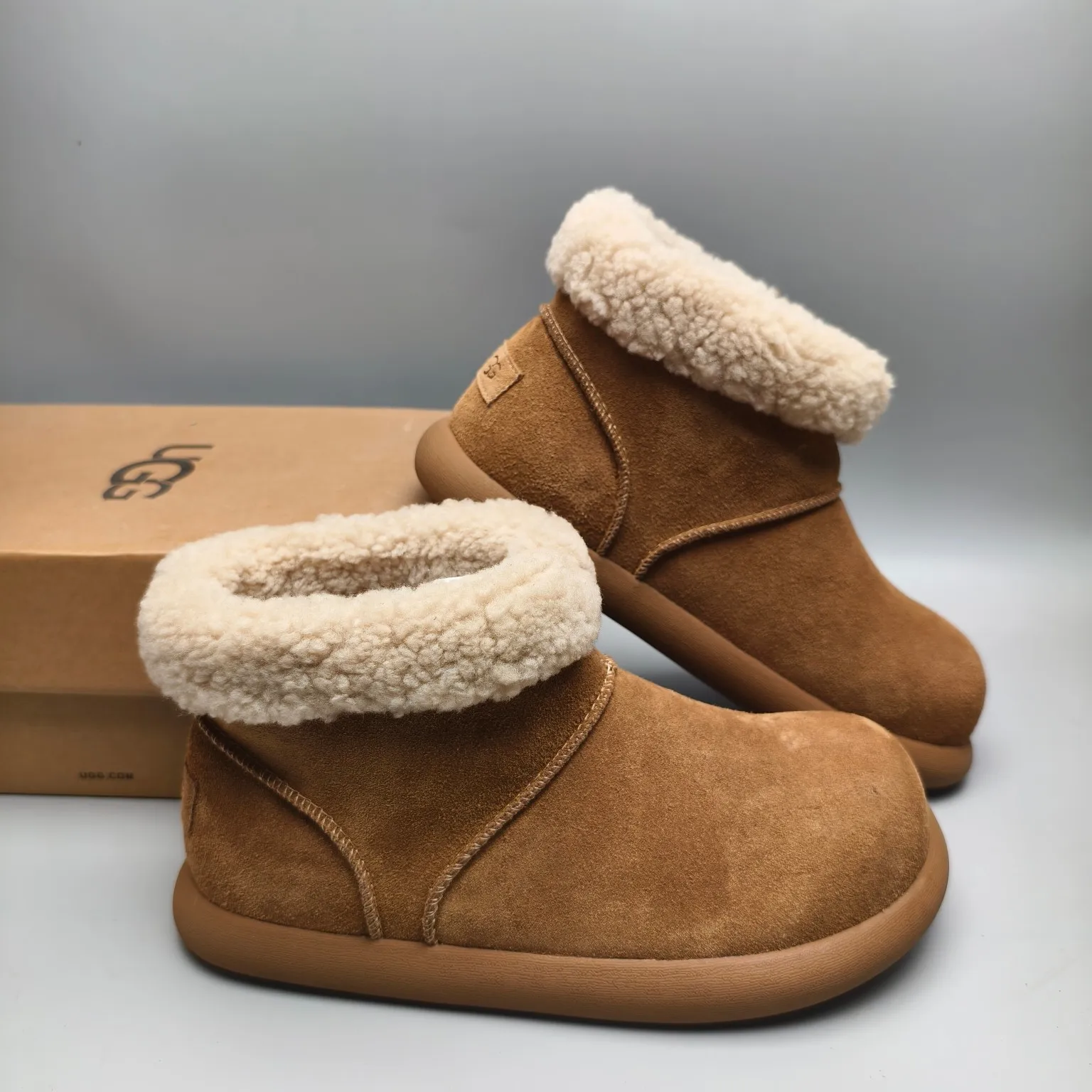 💰540 UGG sheepskin all-in-one snow boots 1618-5 rubber wear-resistant sole casual shoes Color: Gray Maroon Sand Matching size: 35-40